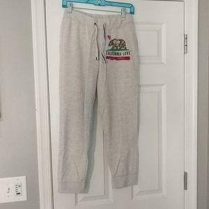 Reflex Sweats L, fits more like a med or small